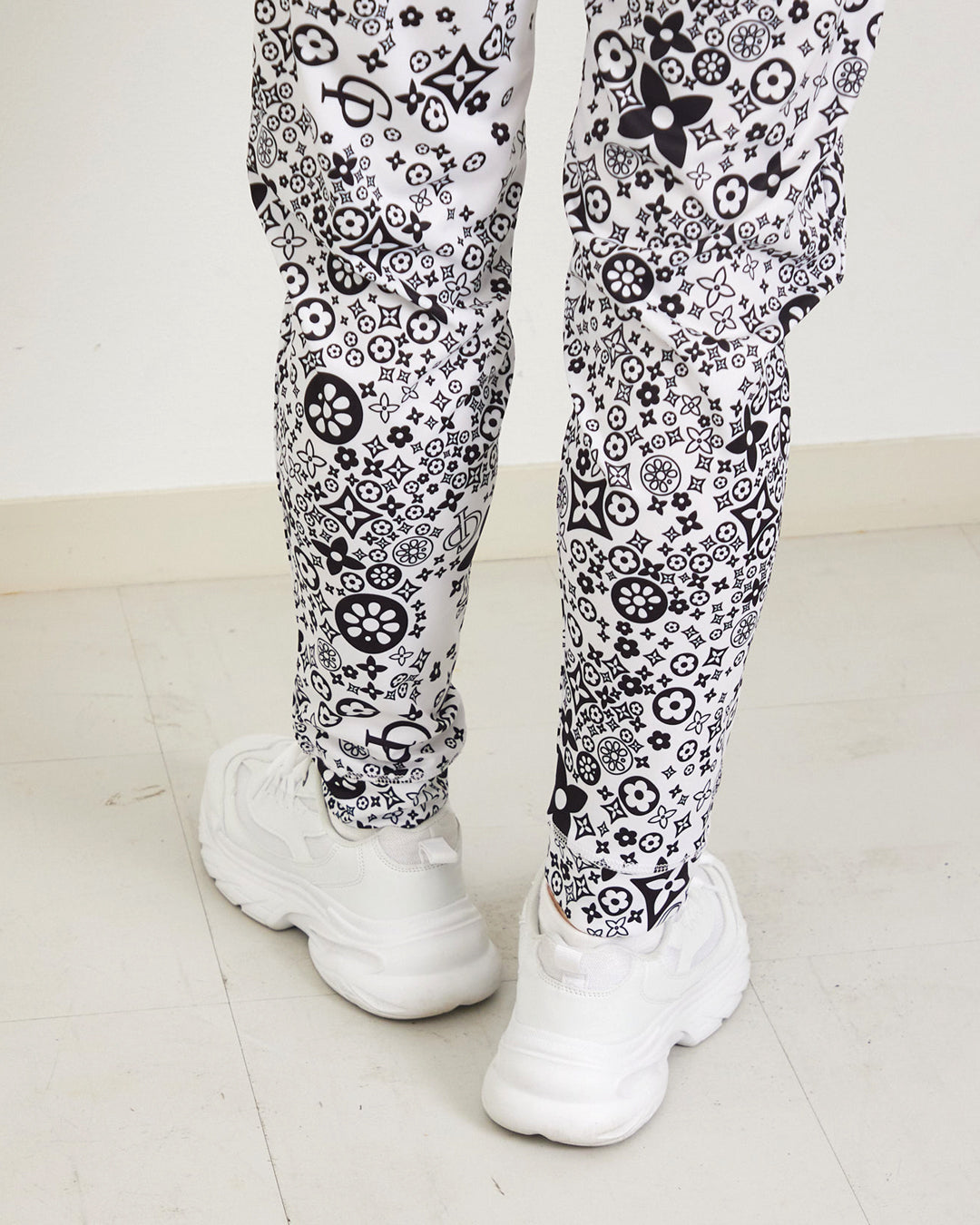 モノグラム エフォートレス CL26011 - WHITE