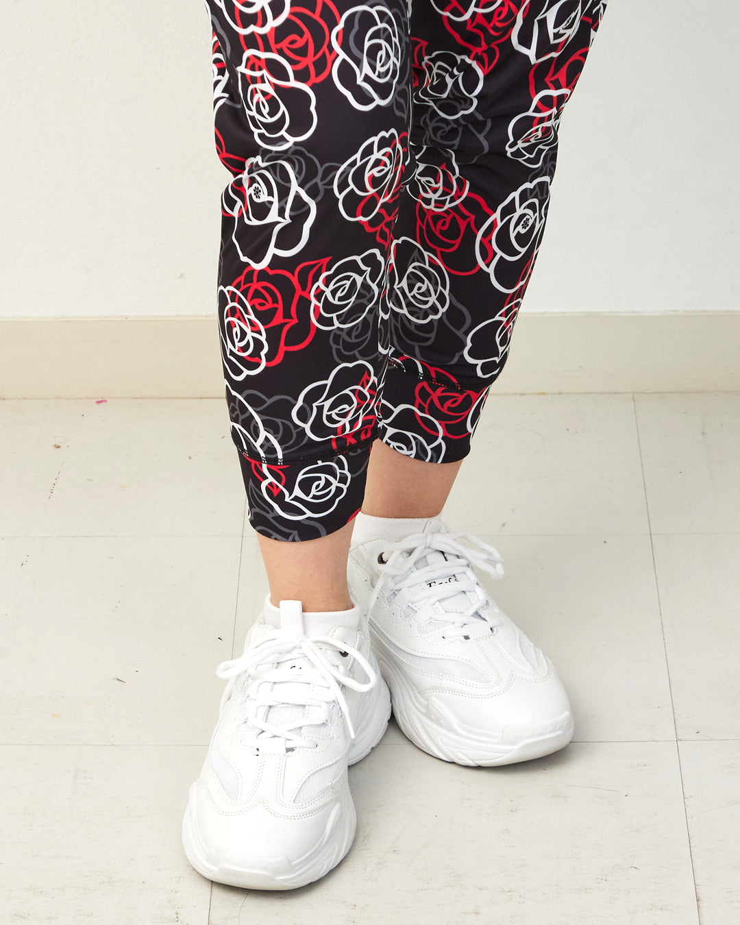 ローズ クロップドパンツ CE26011 - BLACK