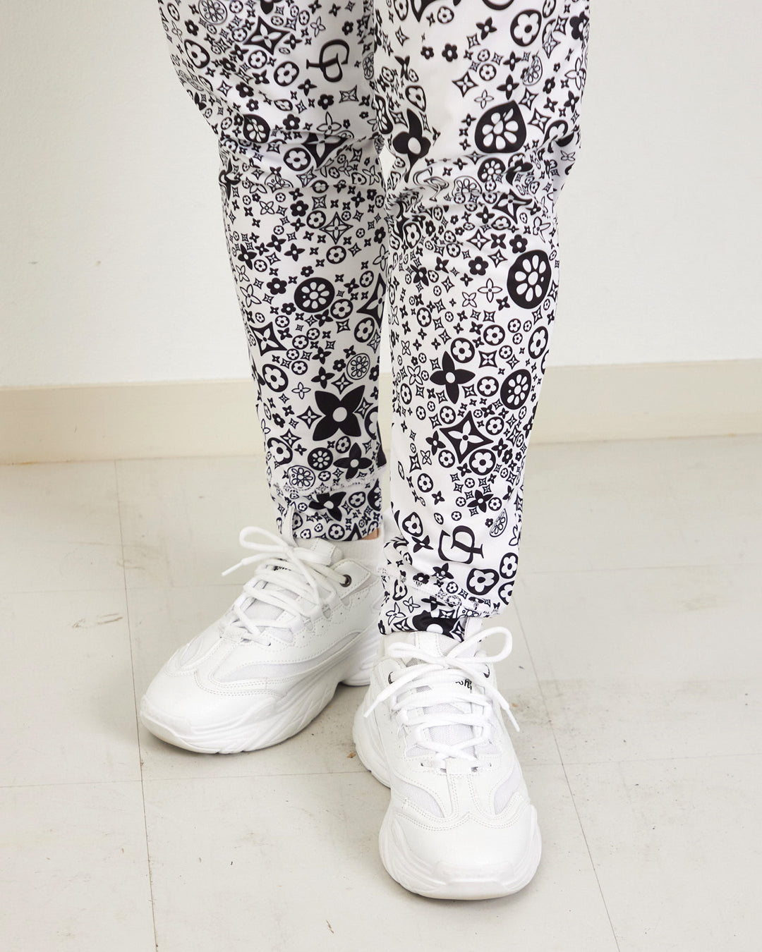 モノグラム エフォートレス CL26011 - WHITE